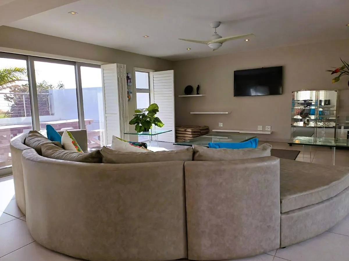 'Antilles'- 6 Bedroom Luxury Villa On The Beach, Sleeps 12 Gordonʼs Bay