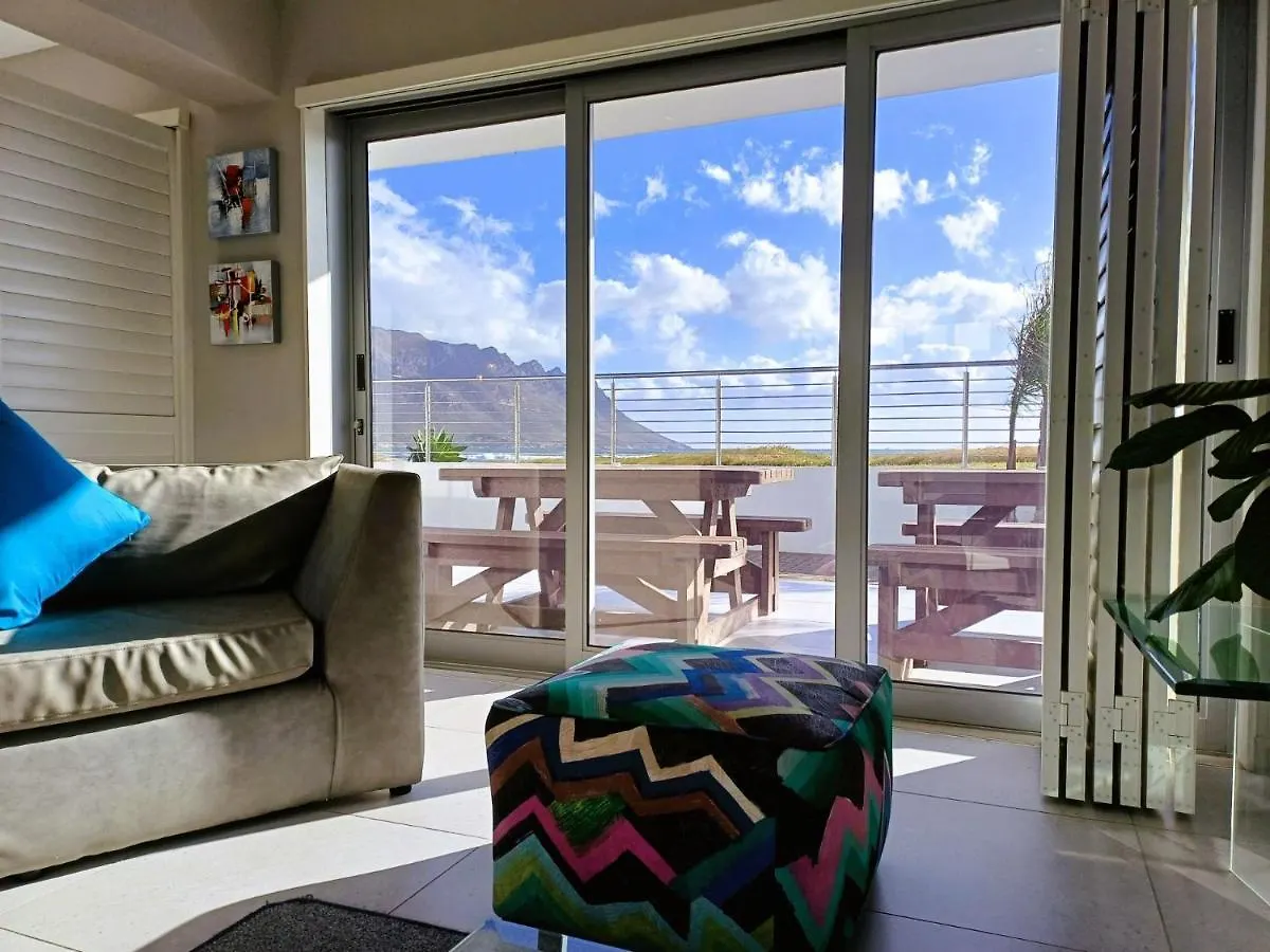'Antilles'- 6 Bedroom Luxury Villa On The Beach, Sleeps 12 Gordonʼs Bay