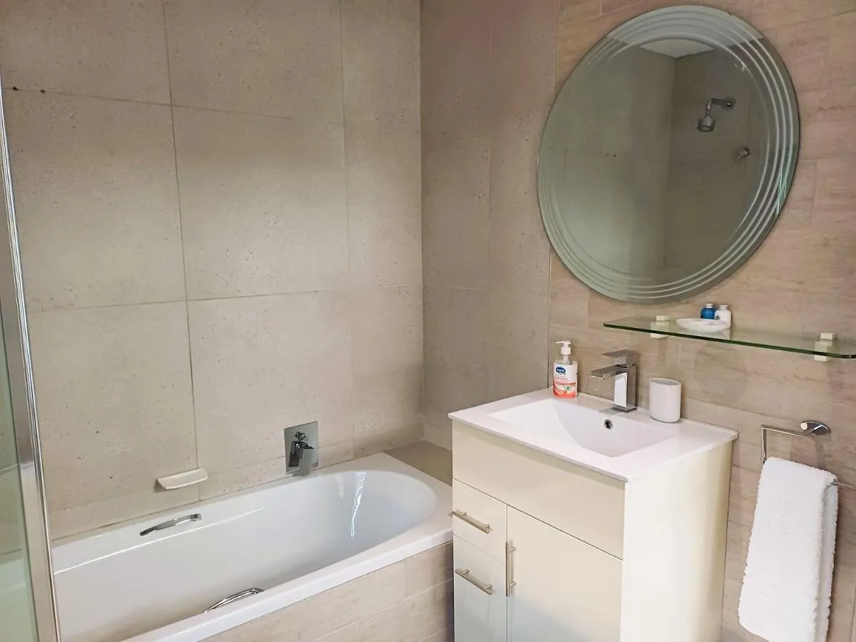 'Antilles'- 6 Bedroom Luxury Villa On The Beach, Sleeps 12 Gordonʼs Bay