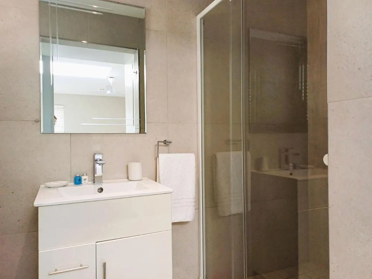 'Antilles'- 6 Bedroom Luxury Villa On The Beach, Sleeps 12 Gordonʼs Bay
